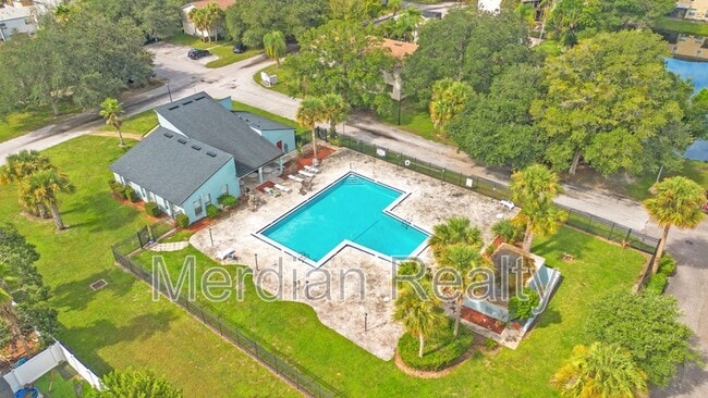 Building Photo - 3225 Oak Lawn Pl