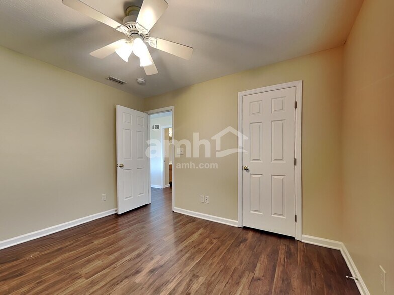 Building Photo - 1153 Reveres Run