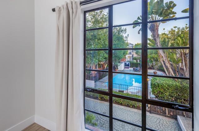 Building Photo - 2630 Pirineos Way