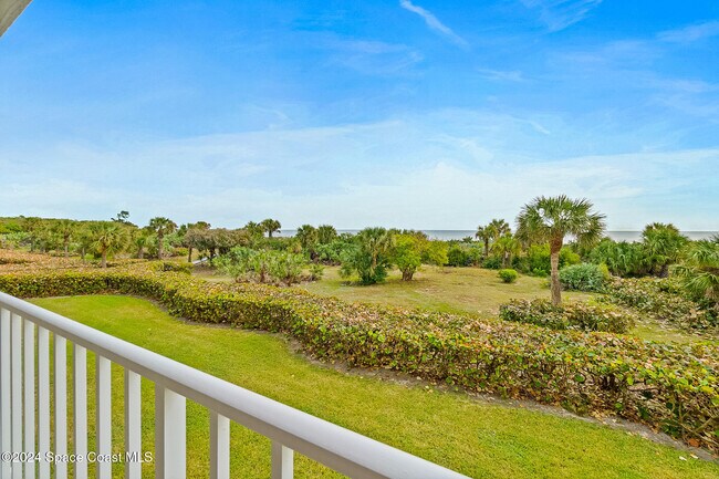 Building Photo - 8700 Ridgewood Ave