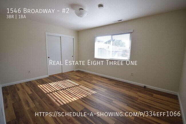 Building Photo - 1546 Broadway-#2