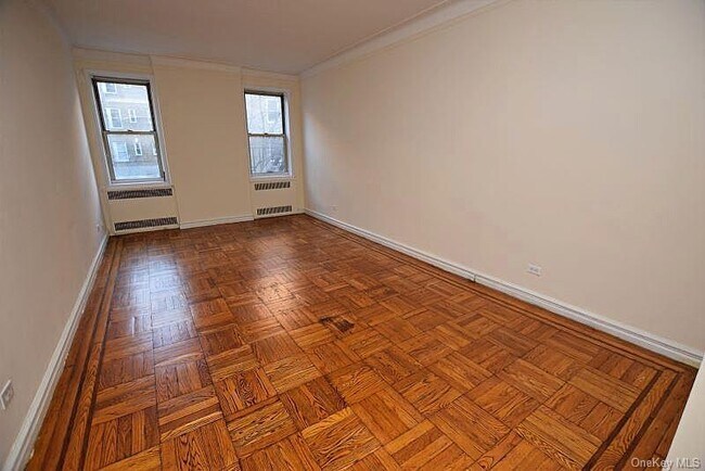 Building Photo - 41-30-41-46 46th St