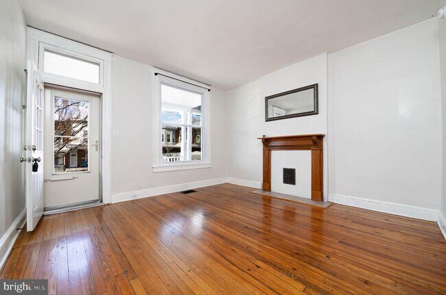 Building Photo - 4119 Falls Rd