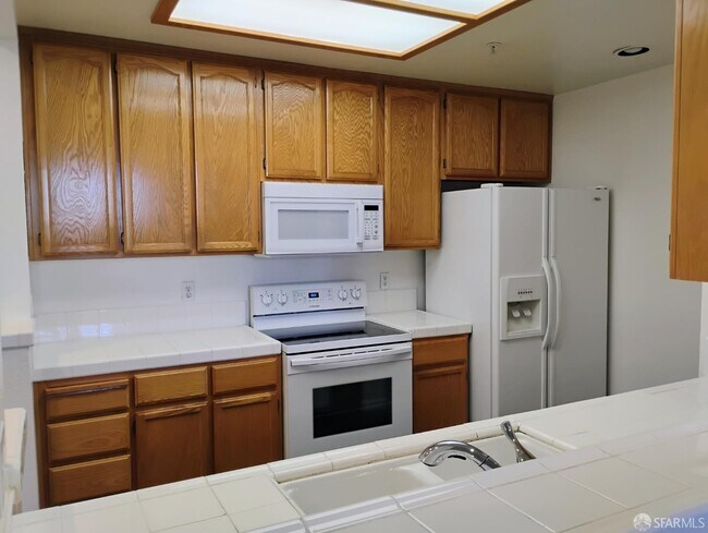 Building Photo - 2902 Hastings Shore Ln