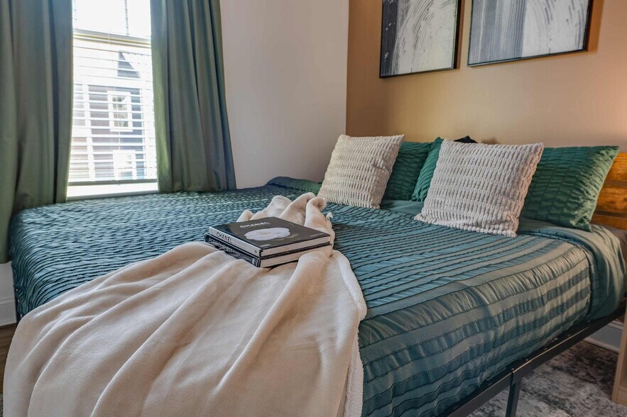 Building Photo - 4106 Bunker Dr