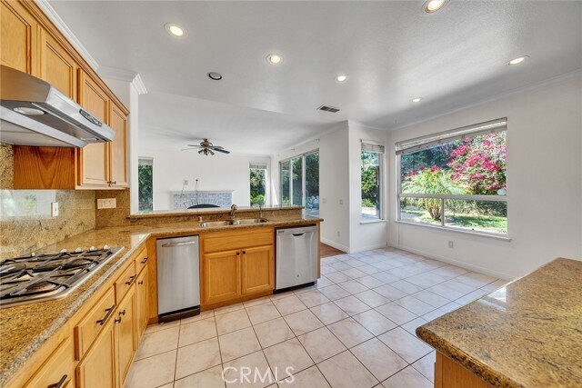 Building Photo - 2357 Laurelwood Dr