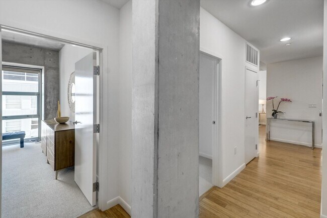 Building Photo - 428 Alice St