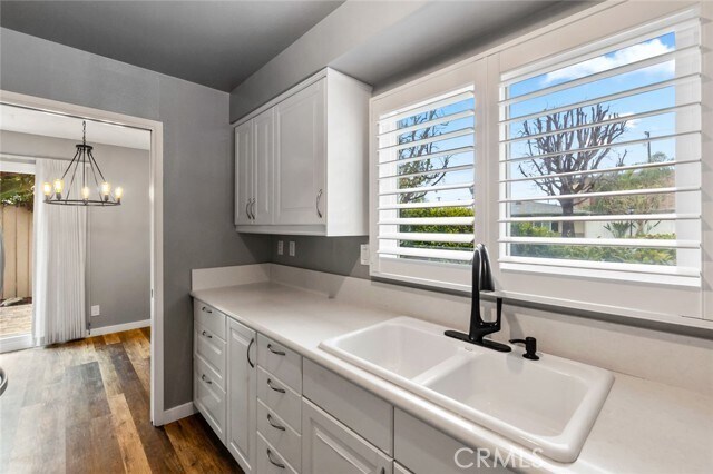 Building Photo - 1741 Tustin Ave