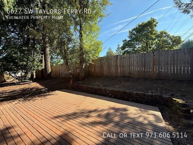 Building Photo - 6677 SW Taylors Ferry Rd