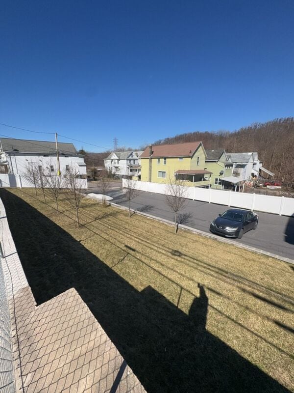 Building Photo - 730 N Main St