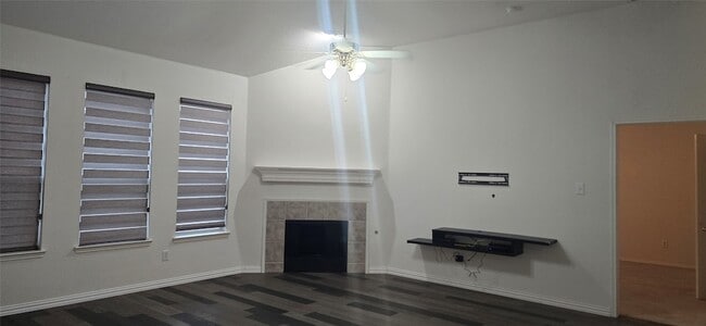 Building Photo - 818 Green Pond Dr