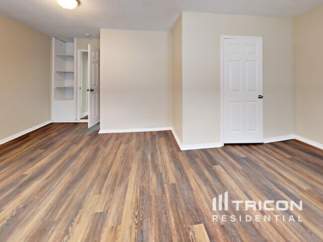 Building Photo - 7415 Cortes Dr