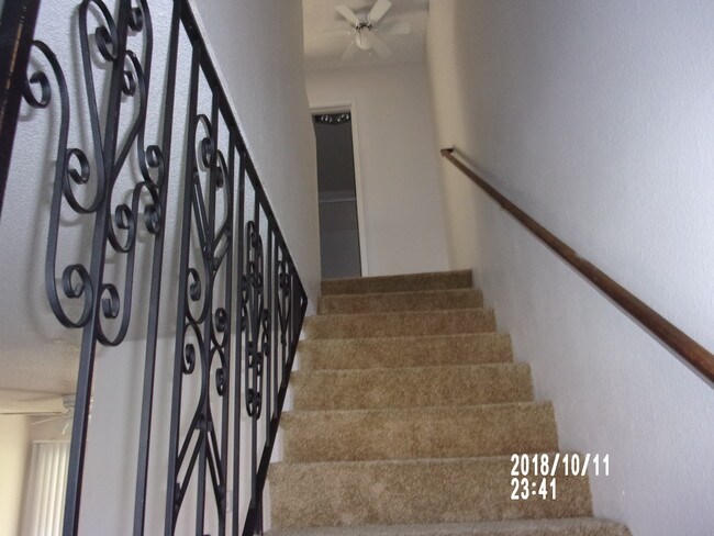 Building Photo - 3500 SE Oak Grove Blvd