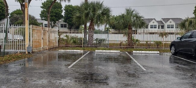 Building Photo - 17500 NW 68th Ave