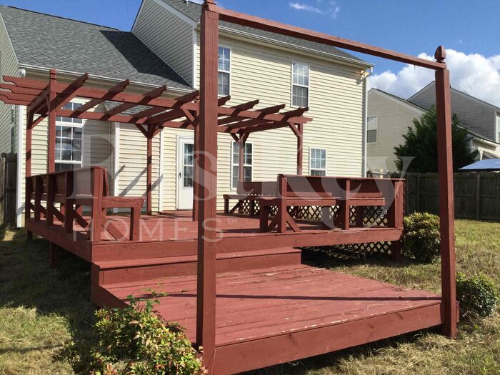 Building Photo - 1027 Hipp Rd