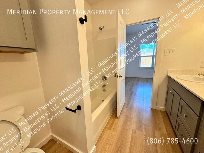 Building Photo - 5711 Kemper St