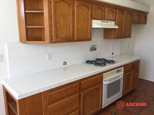 Building Photo - Phenomenal Home Located Off Brimhall and Renfro!