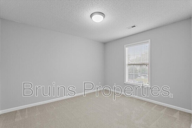 Building Photo - 6113 Hedgecock Cir