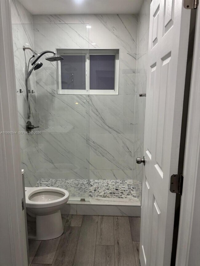 Building Photo - 434 Tamiami Blvd