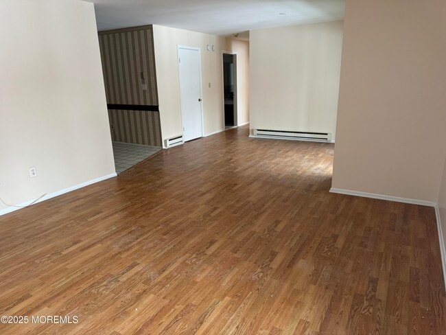 Building Photo - 171 Amberly Dr