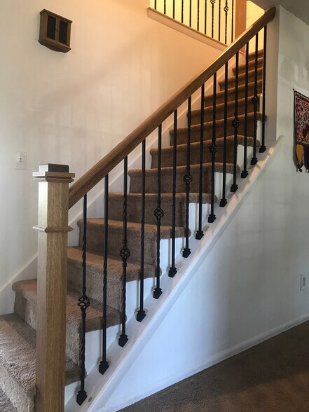 New Stair Railing/Banisters. - 8205 Ingalls Cir