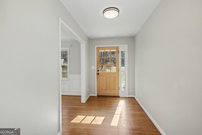 Building Photo - 140 Maple Pl