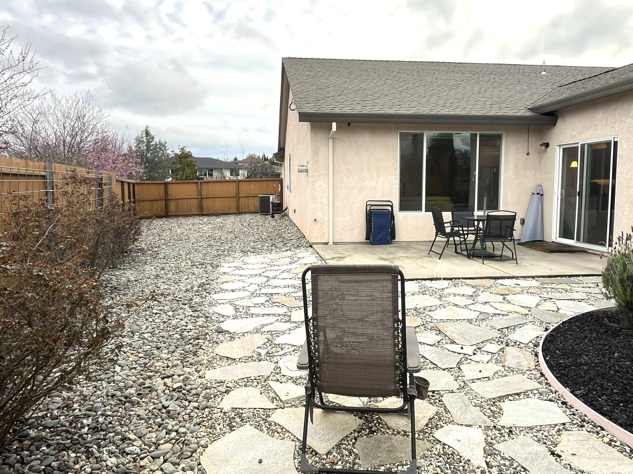 Building Photo - 358 Reddington Dr