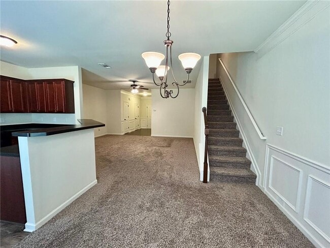 Building Photo - 664 Oakside Pl