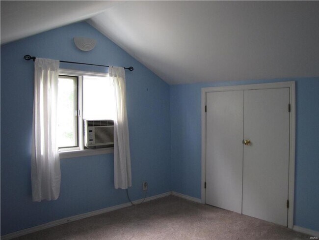 Building Photo - 1313 Claytonia Terrace