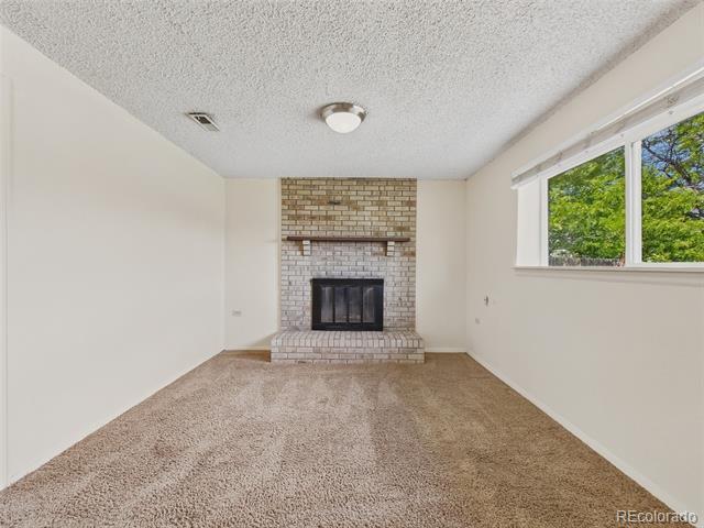 Building Photo - 904 S Uravan St