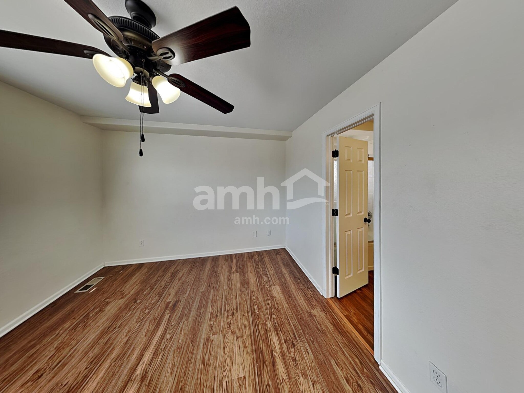 Building Photo - 4608 N Gibraltar St