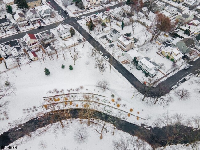 Building Photo - 26 Genevieve Ave