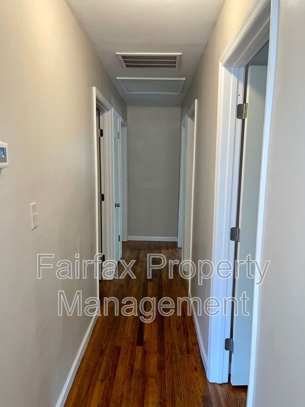 Building Photo - 430 Potter St