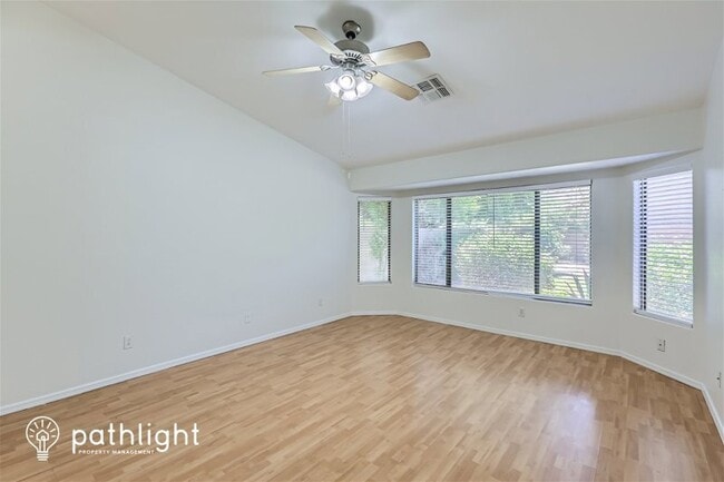 Building Photo - 2733 E Gary Way