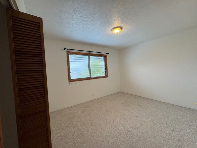 Building Photo - 360 Ohukea St