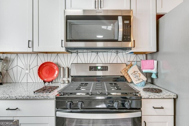 Building Photo - 6385 Lobelia Rd SW