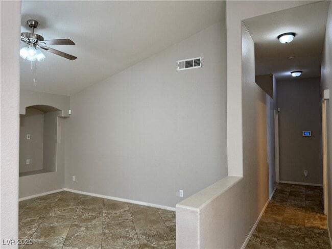 Building Photo - 1044 Thornfield Ln