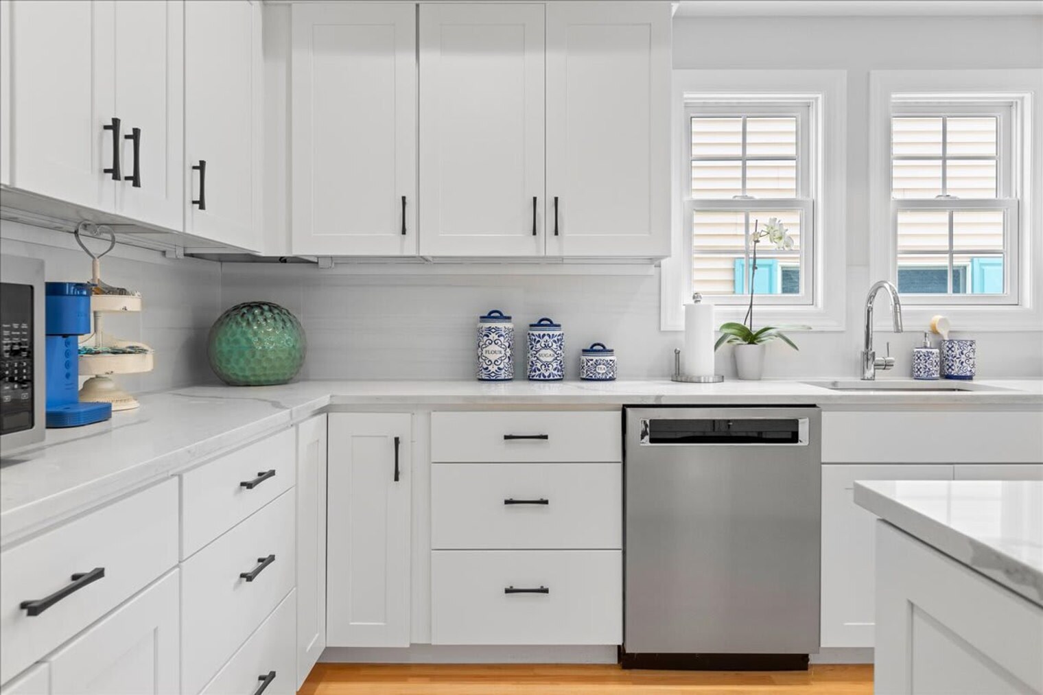 Building Photo - 212 Central Ave