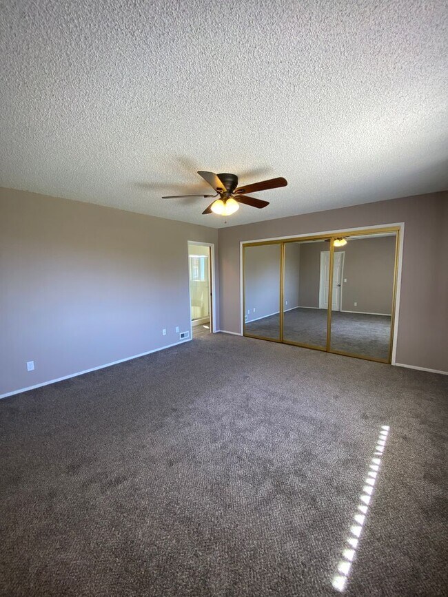 Building Photo - Large Centrally Located Two Story Condo wi...