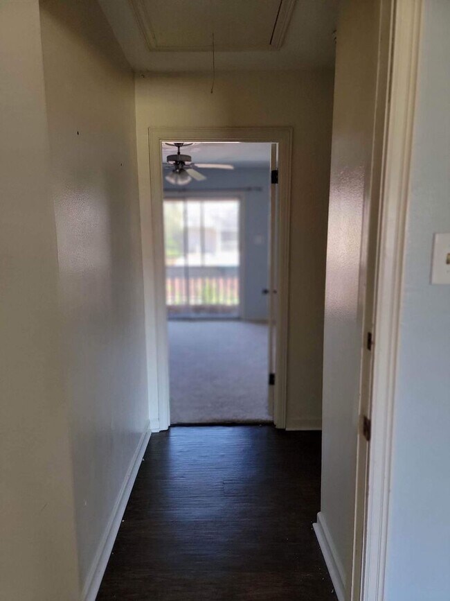 Building Photo - 5327 Heatherstone Dr
