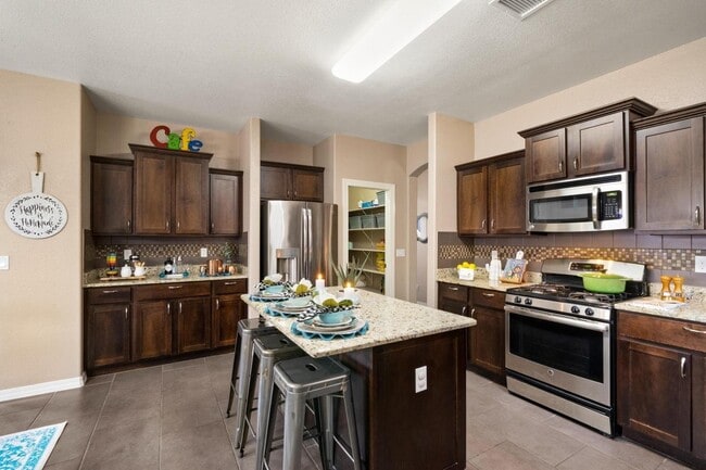 Building Photo - 13239 Emerald Isle St