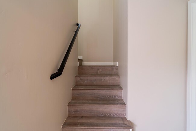 Building Photo - 4929 College Ave