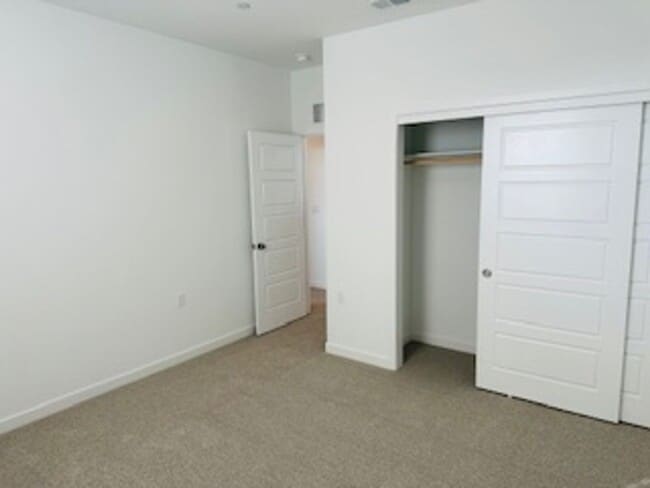 Building Photo - $500 Move In Bonus $2,695 Heritage Grove 3 Bed+Loft Home, Solar, Clovis & Shepherd - Plum Tree Ave.