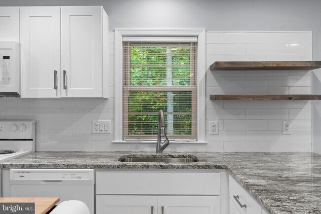 Building Photo - 44600 Tall Timbers Rd