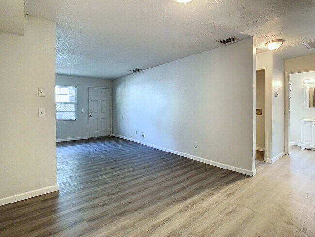 Building Photo - 8405 N Semmes St