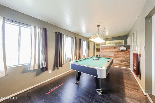 Building Photo - 18422 N 30th Ln