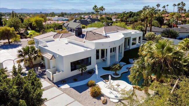 Building Photo - 5316 E Royal View Dr S