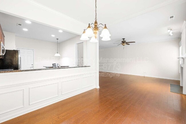 Building Photo - 15426 Canmore Street