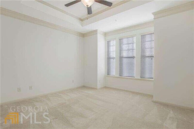 Building Photo - 3382 Vintage Cir SE