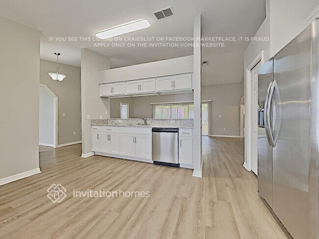 Building Photo - 2451 Sweetwater Blvd